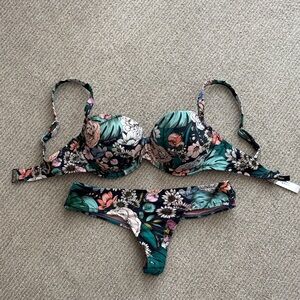 Andres Sarda Shelter PADDED UNDERWIRE BIKINI TOP 32D and XS cheeky bottoms